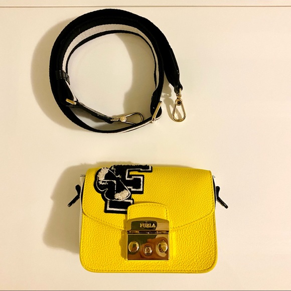 ⭐️HOST PICK⭐️Furla Metropolis leather crossbody bag - Picture 2 of 13